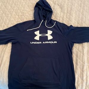 Under Armour Navy blue light hooded sweatshirt, excellent condition